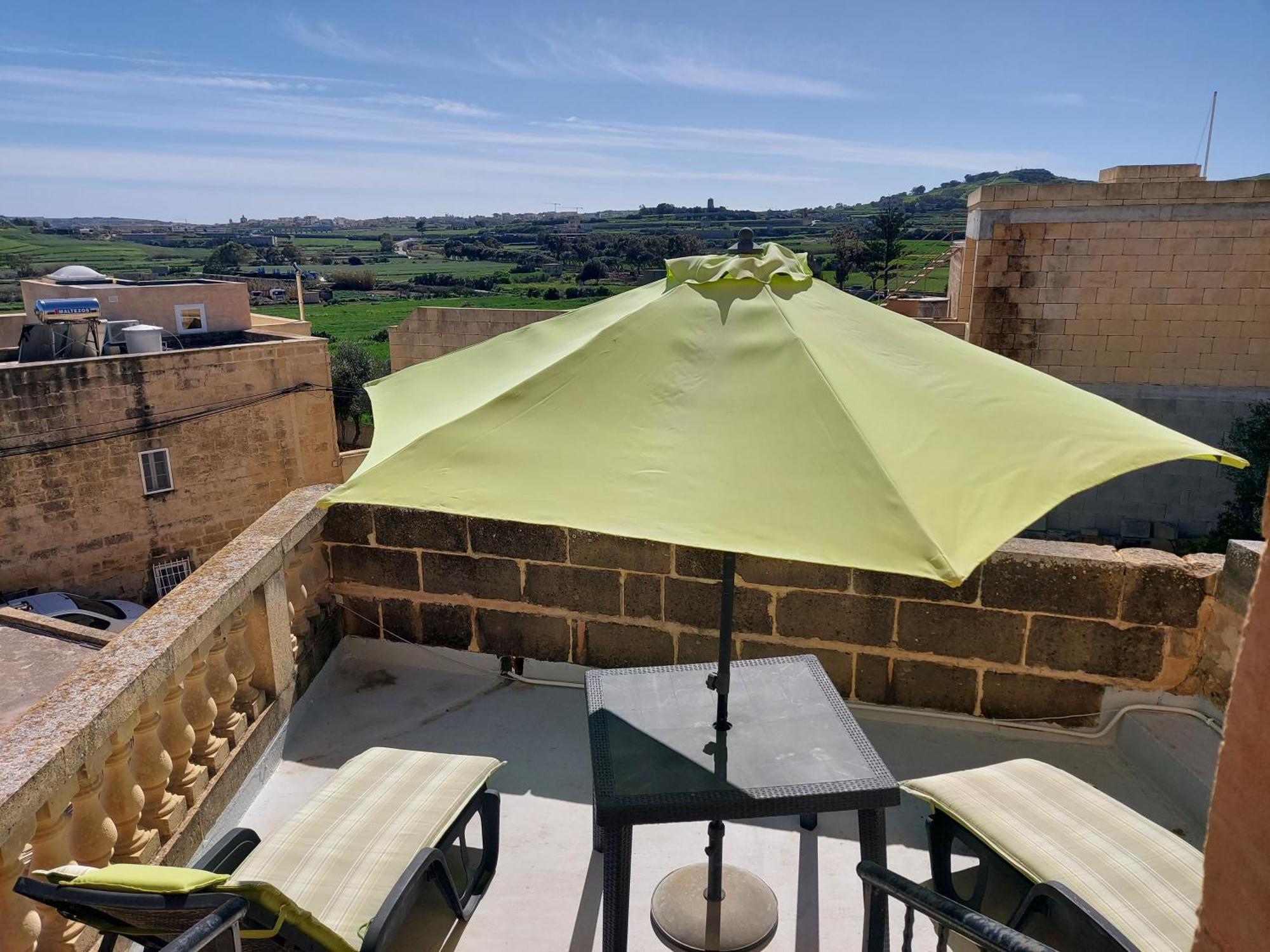 Razzett Warda B&B Għasri Eksteriør bilde